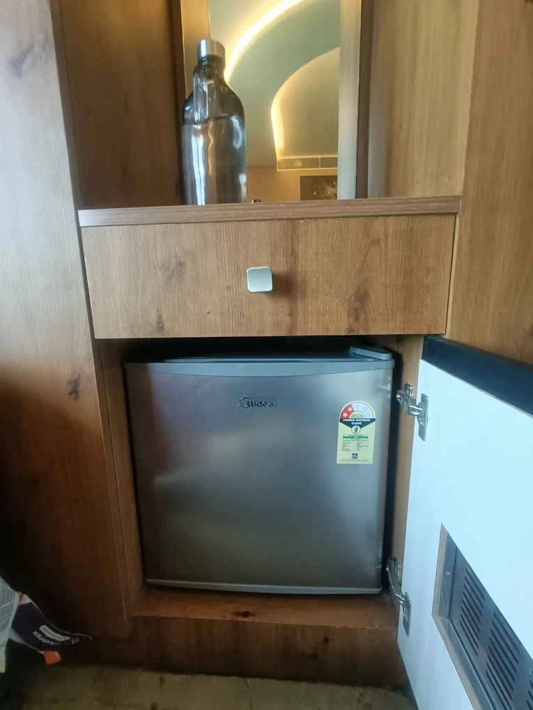 MINI FRIDGE .webp